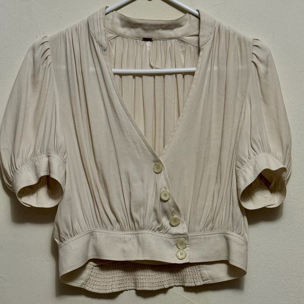 Free People Adorable White Silk Blouse Romantic Style size XS